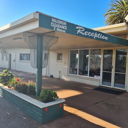 Motel Riverina Leeton Exteriör bild