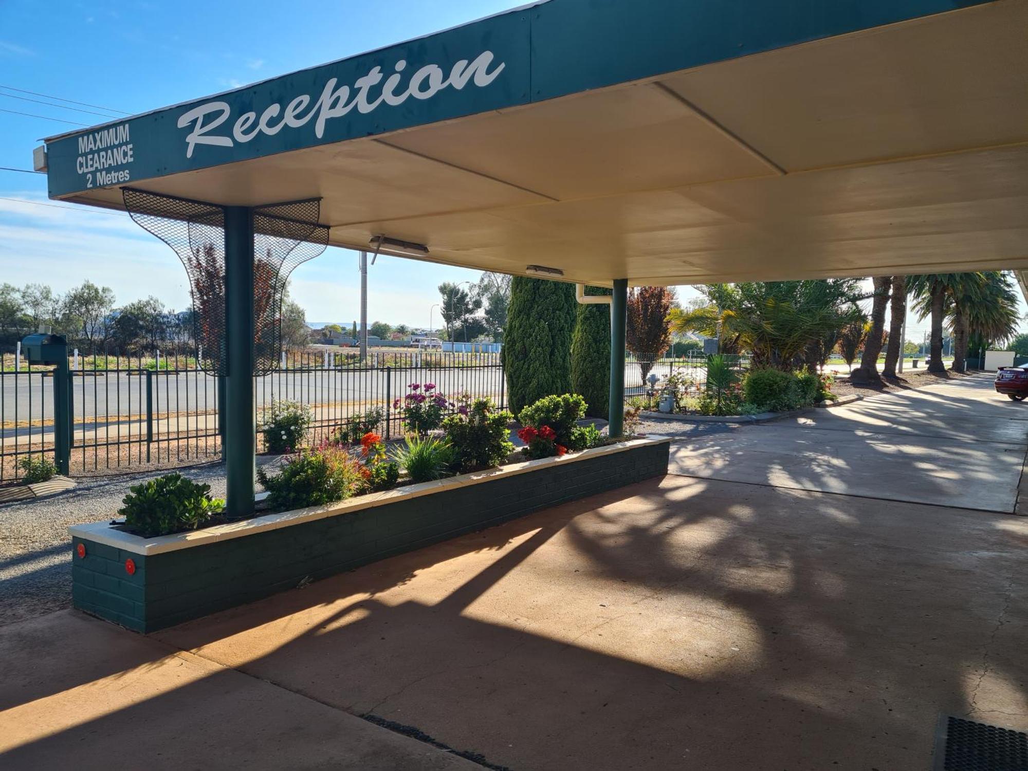Motel Riverina Leeton Exteriör bild