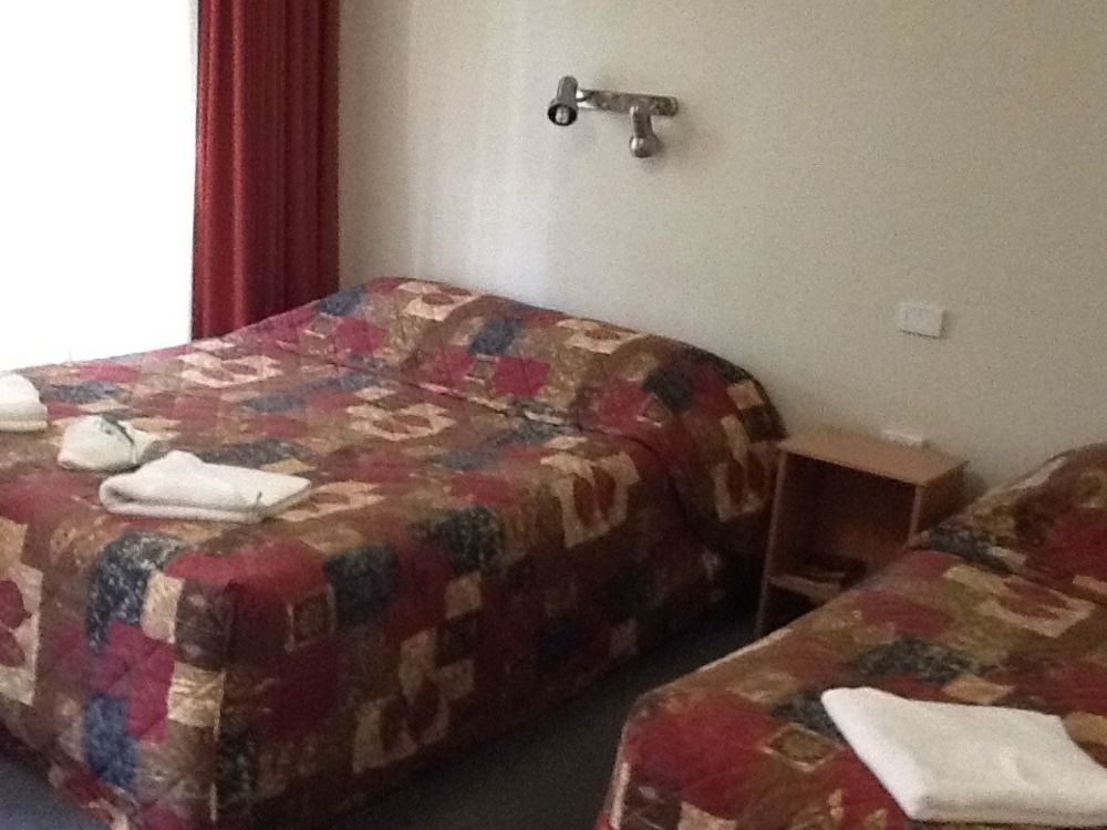Motel Riverina Leeton Exteriör bild