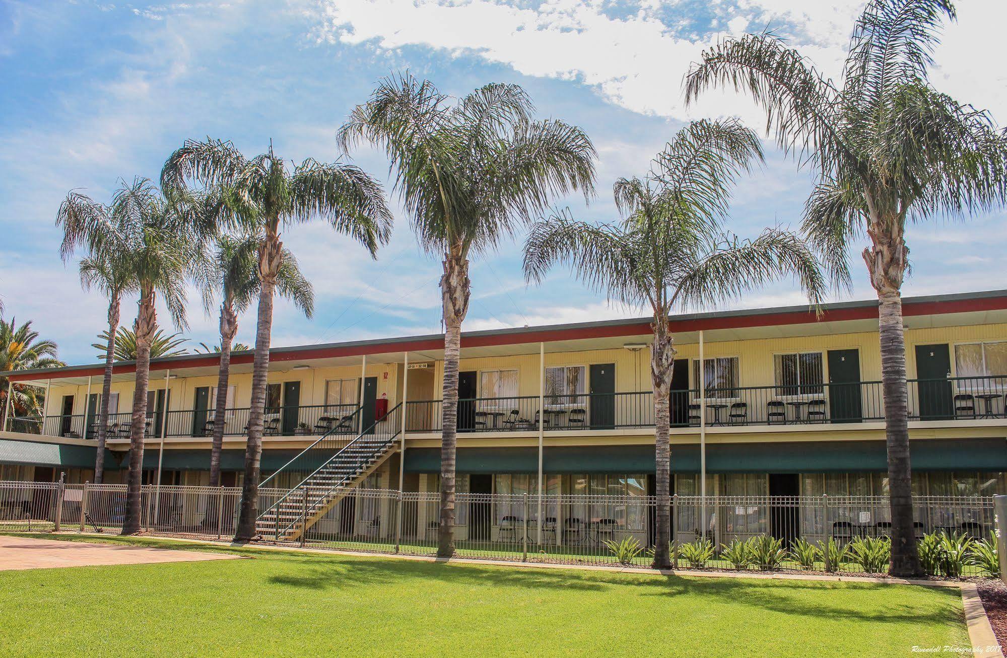Motel Riverina Leeton Exteriör bild